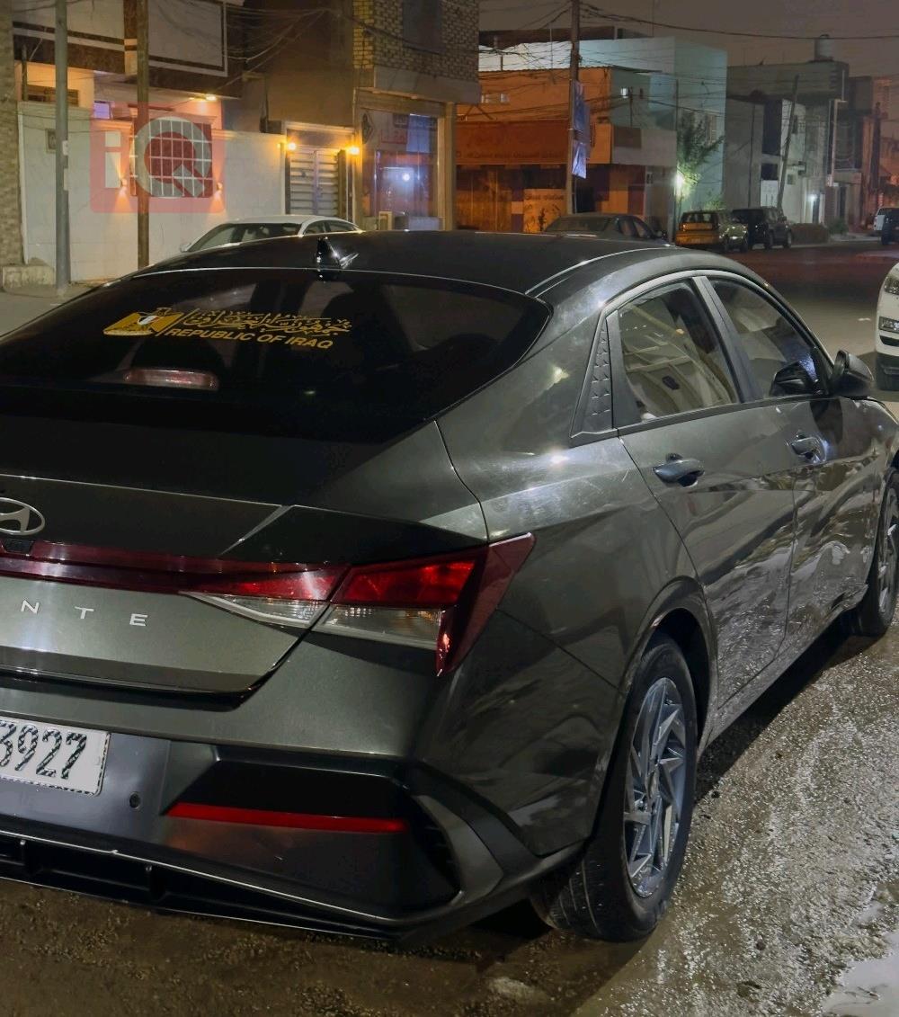 هیوندای ئەلەنترا